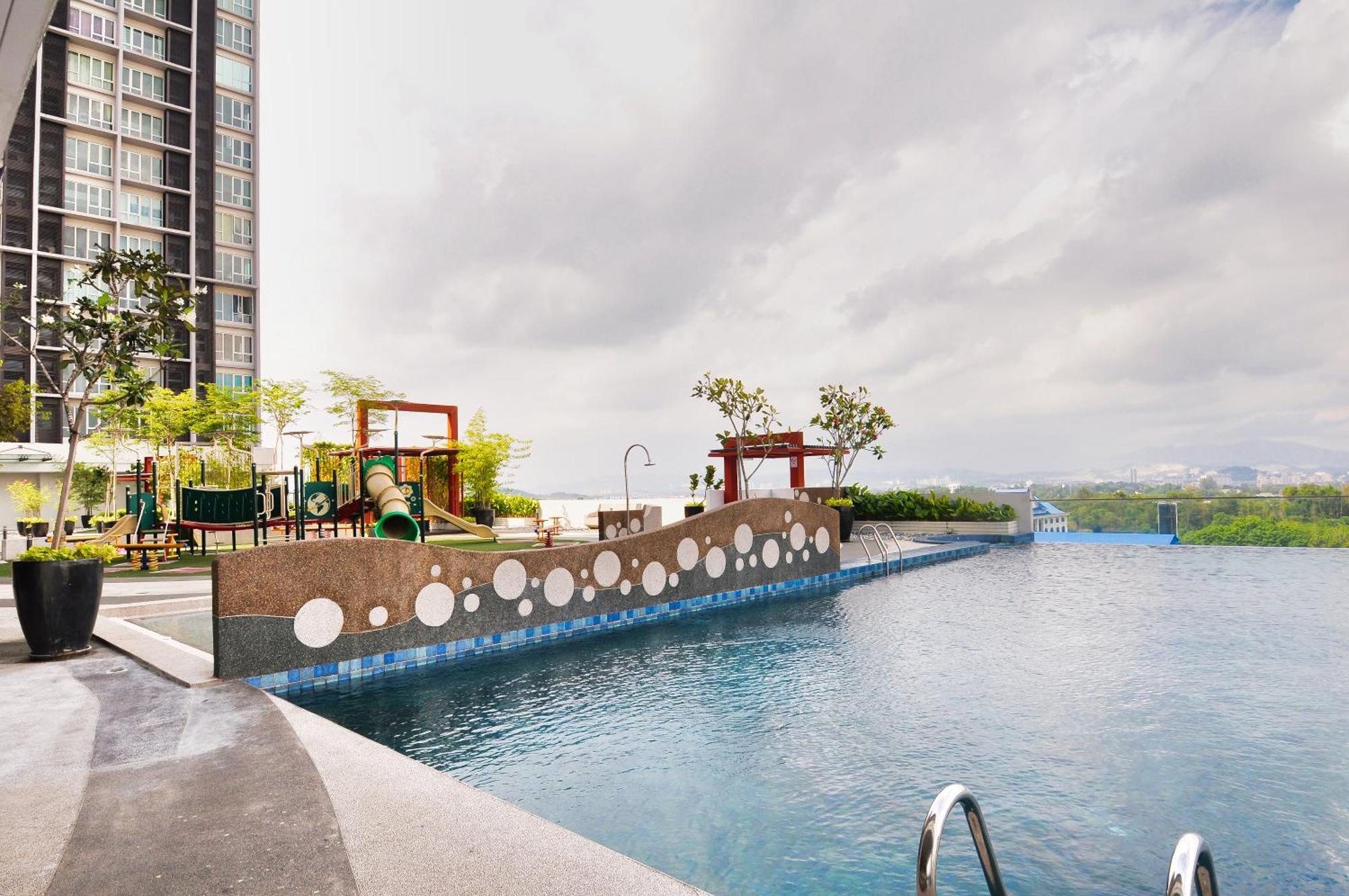 Azfa Duplex Suite At De Centrum Putrajaya Bangi Free Wifi Kajang Zewnętrze zdjęcie